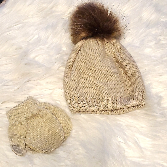 Baby hat & mittens - Picture 1 of 8